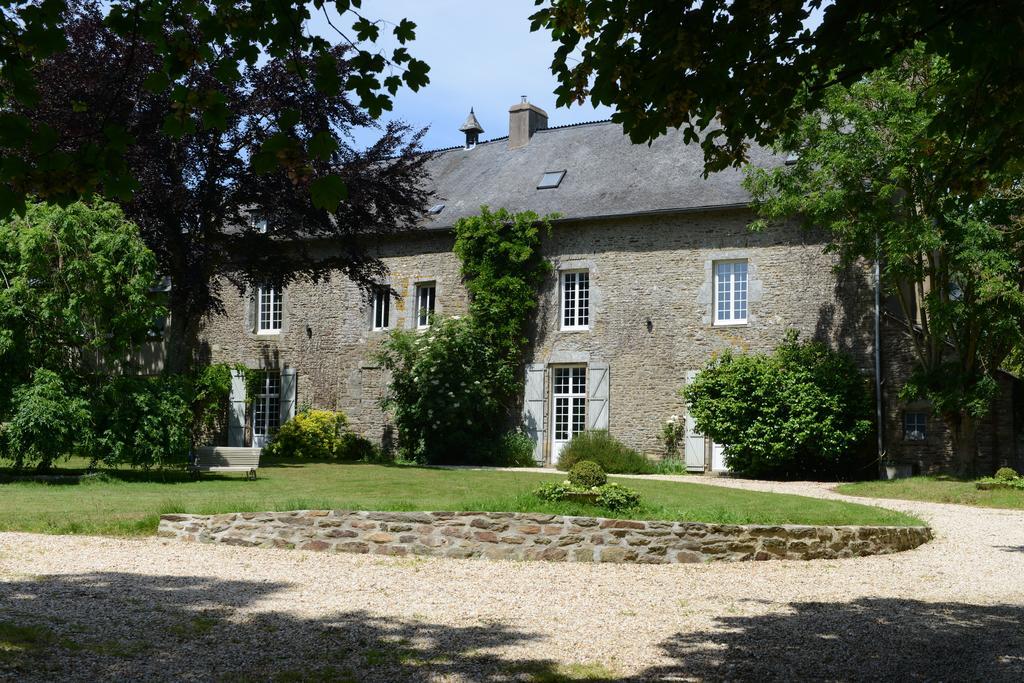 Manoir Du Quengo Bed & Breakfast โครฮ็อง ภายนอก รูปภาพ